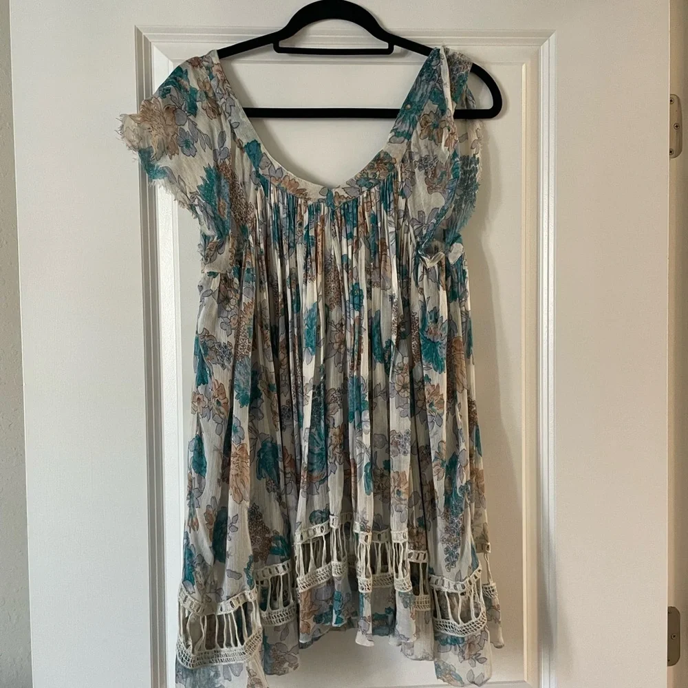 Free People Floral Top with Lace Detail | XSMALL